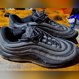 Nike Air Max 97 Next Nature Triple Black Blackout